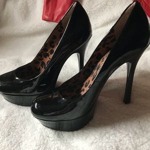 Jessica Simpson Black Heels